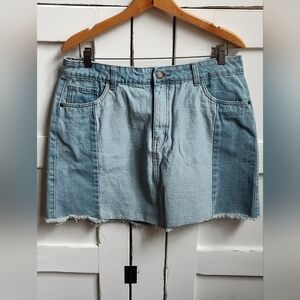 Women's C & V Chelsea & Violet Colorblock Blue Denim Mini Skirt | 30